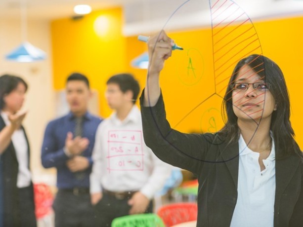s-p-jain-school-of-global-management-big-3